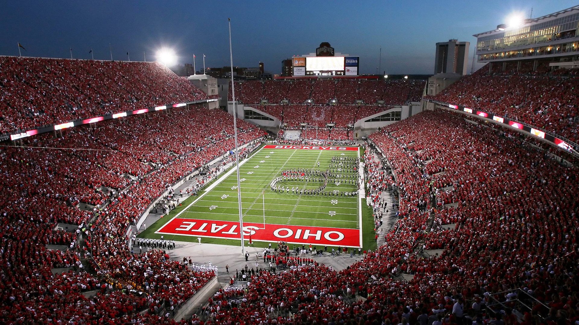 开云官方网站-巅峰对决：历史上的经典年度总决赛集锦，巅峰对决总冠军是谁