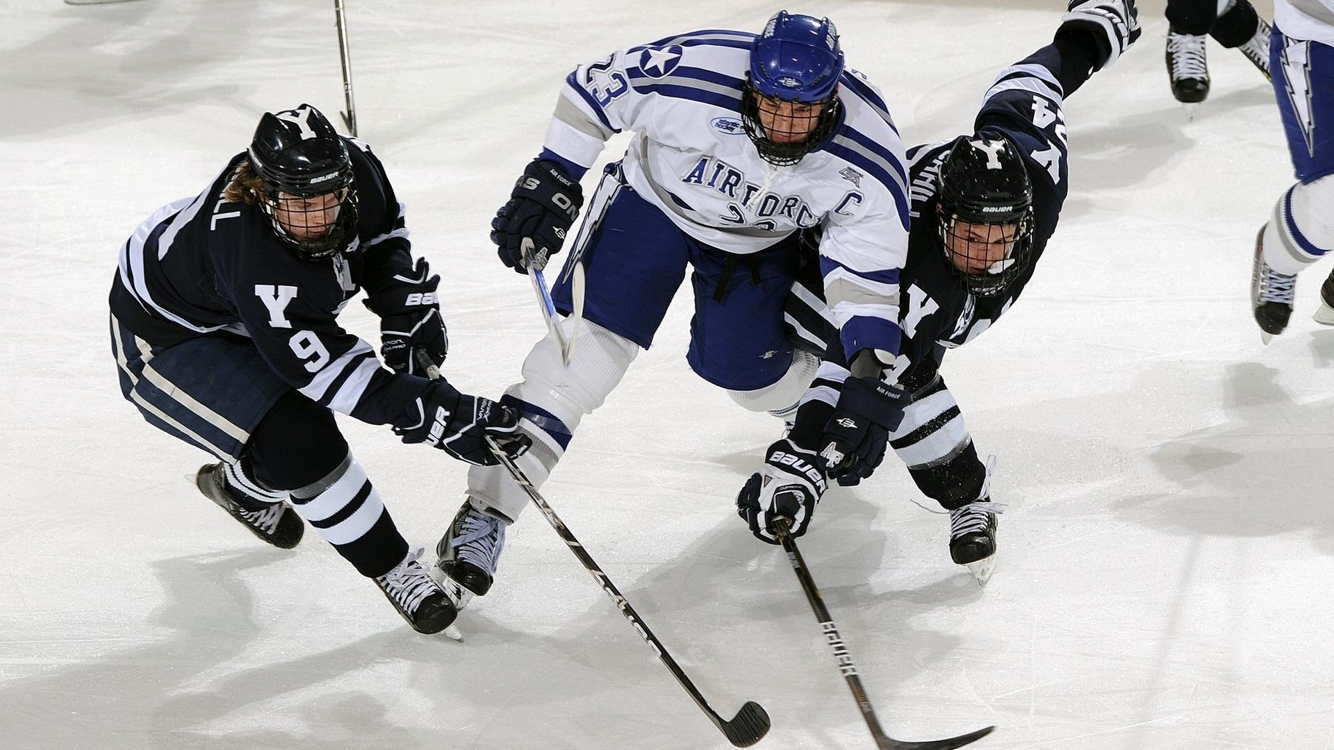 英超 VAR 判罚速度与球迷评论情绪监测研究，英超有var显示器吗